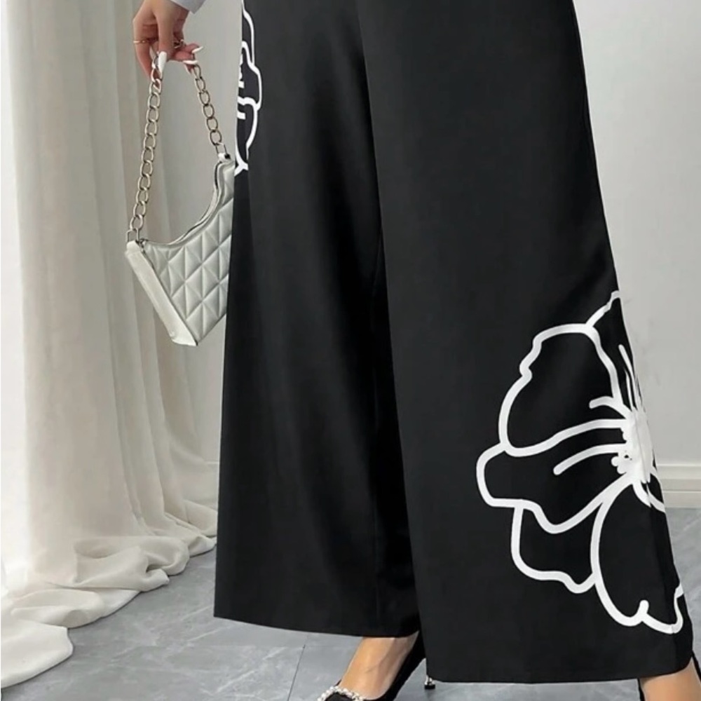 Elegant Black Floral Wide-Leg Pants